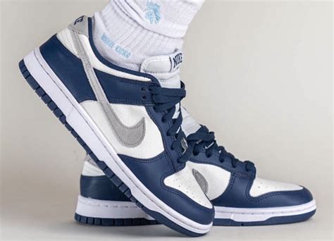 dunk low midnight navy